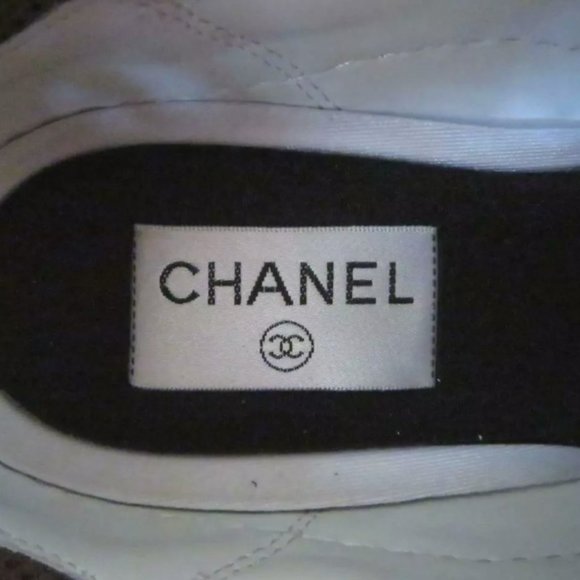 CHANEL 2021 Cruise Collection Quilted Ercu Embroidered CC Trainers Sneakers - Picture 8 of 10